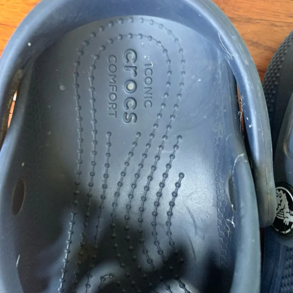 Crocs Size C 13 Comfort Baya Kids Classic Clogs Navy Blue Slip On Spellout logo